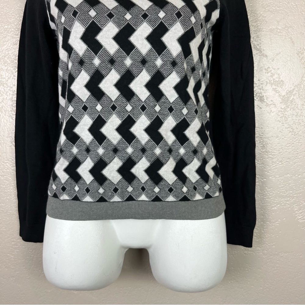 5 for $30 Preston &‎ York long sleeve black white sweater size small - Picture 9 of 16